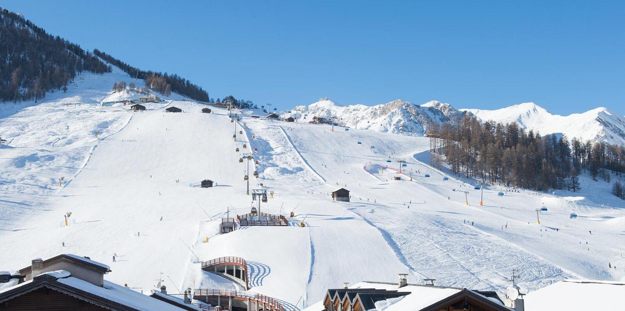 Hotel Crosal Livigno Exteriör bild